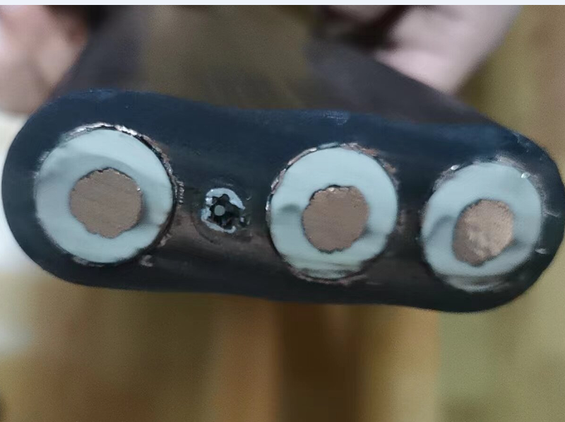 YCFFBJ-0.6/1KV 5*4+8*1.5